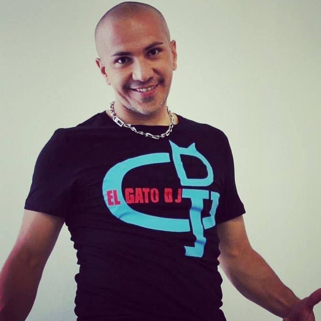 El Gato DJ, autore della hit mondiale per Ala Bianca "Mueve la colita", presente anche nella colonna sonora del film "La grande bellezza", di Paolo Sorrentino.